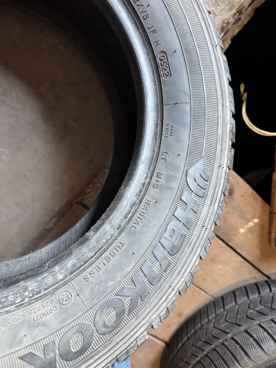 Вживані шини Hankook Radial RA 10  195/70 R 15C