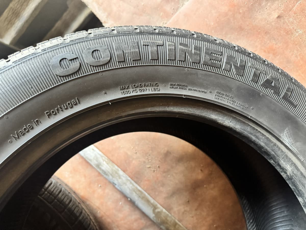 Вживані шини Continental 4*4  Contact .  . 255/55 R 18