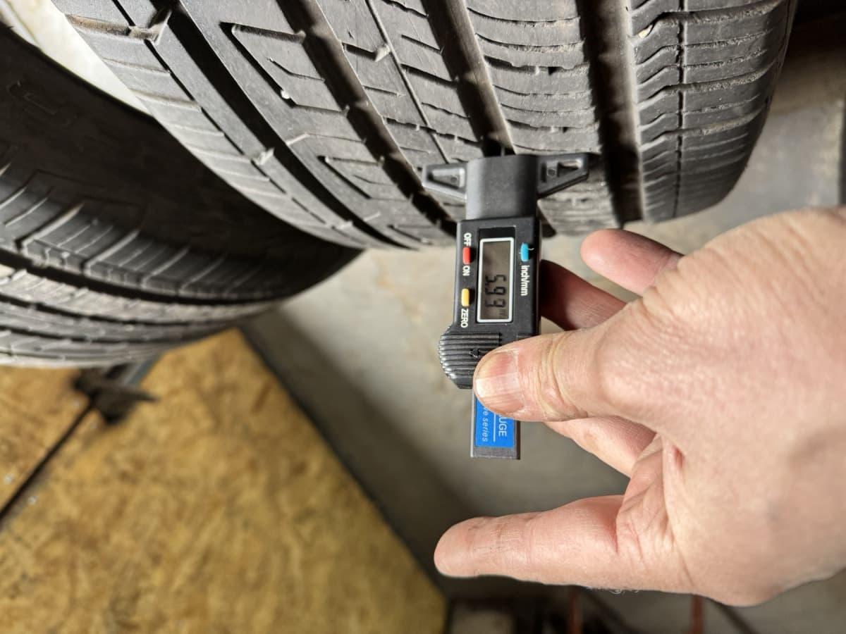Вживані шини Cooper CSS Ultra Touring 235/45 R 18