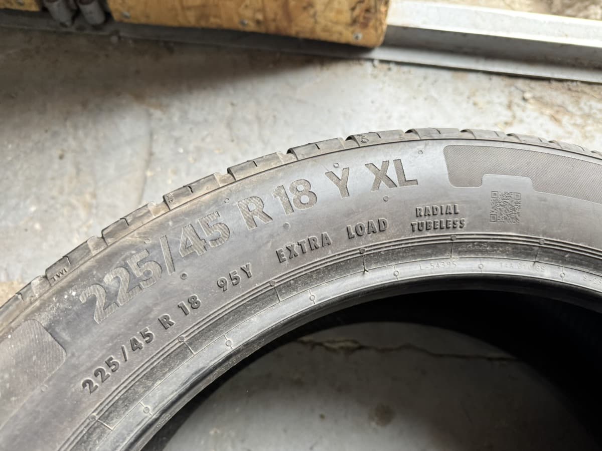 Вживані шини Continental EcoContact 6 225/45 R 18