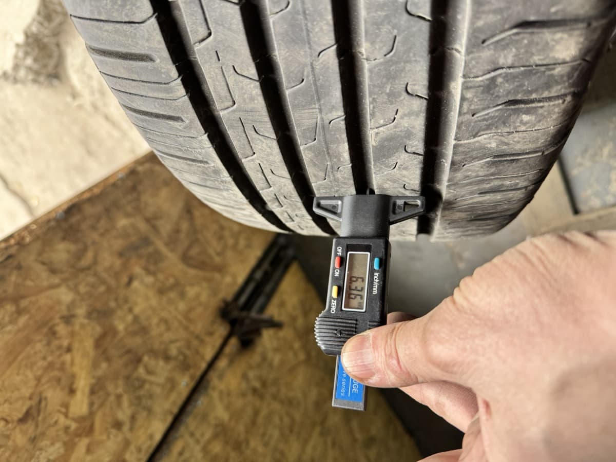 Вживані шини Continental EcoContact 6 225/45 R 18