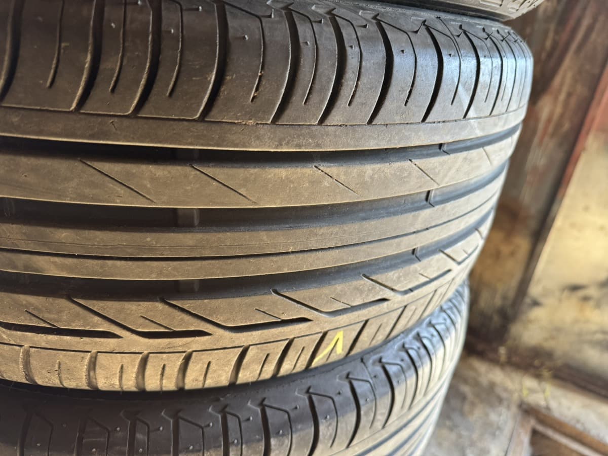 Вживані шини Bridgestone Turanza T001 225/50 R 18