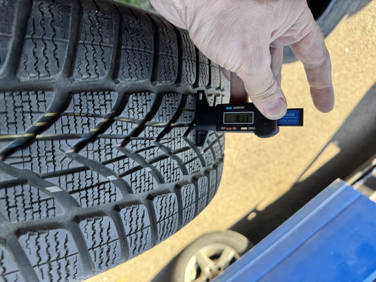 Вживані шини Dunlop SP  WinterSport  4D NO   235/55 R 19