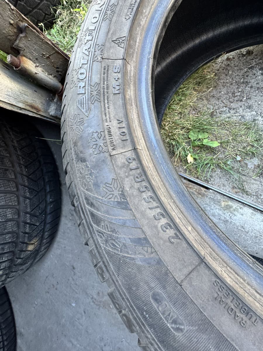 Вживані шини Dunlop SP  WinterSport  4D NO   235/55 R 19