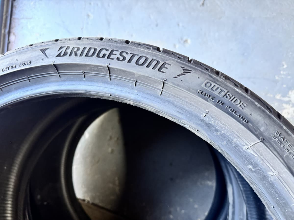 Вживані шини Bridgestone Potenza Sport 265/30 R 20