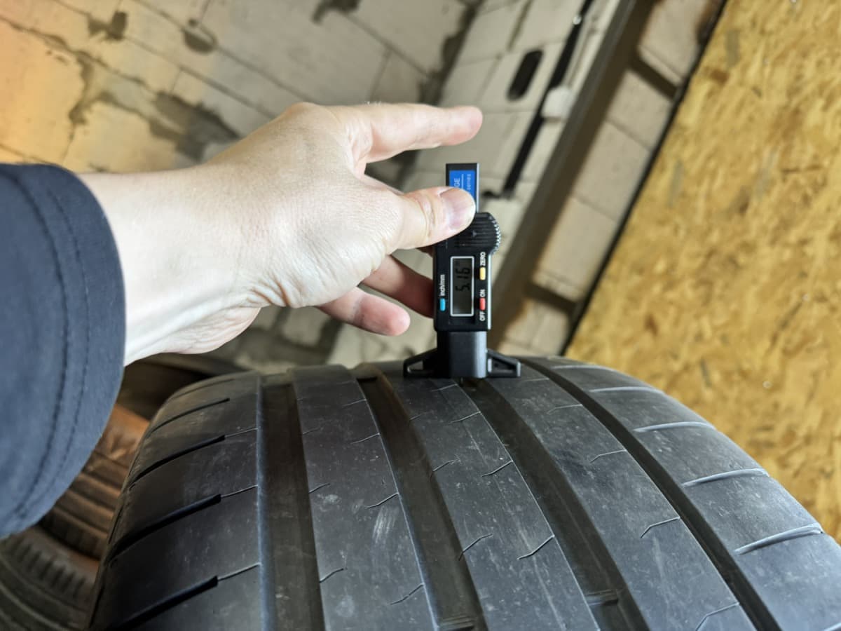 Вживані шини Bridgestone Potenza Sport 265/30 R 20