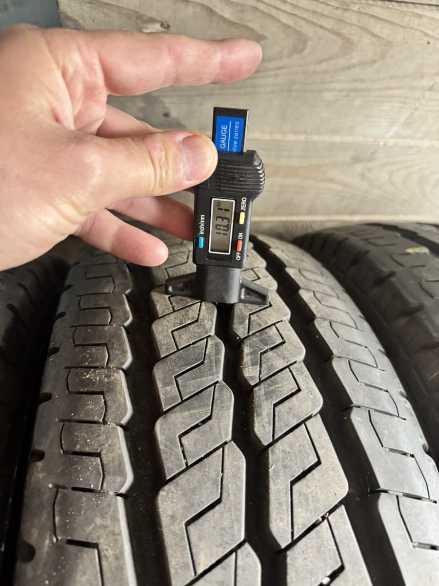 Вживані шини Continental VancoCamper 215/70 R 15C