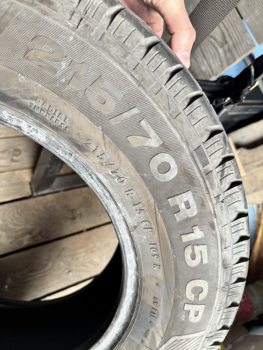 Вживані шини Continental VancoCamper 215/70 R 15C