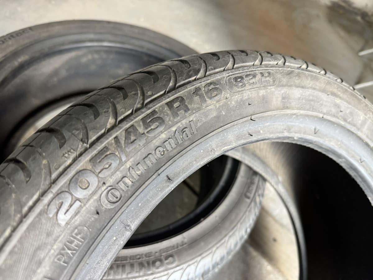 Вживані шини Continental Premium Contact …   205/45 R 16
