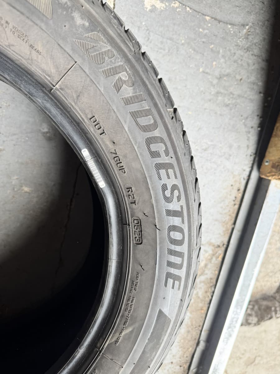Вживані шини Bridgestone Turanza T001 225/55 R 17