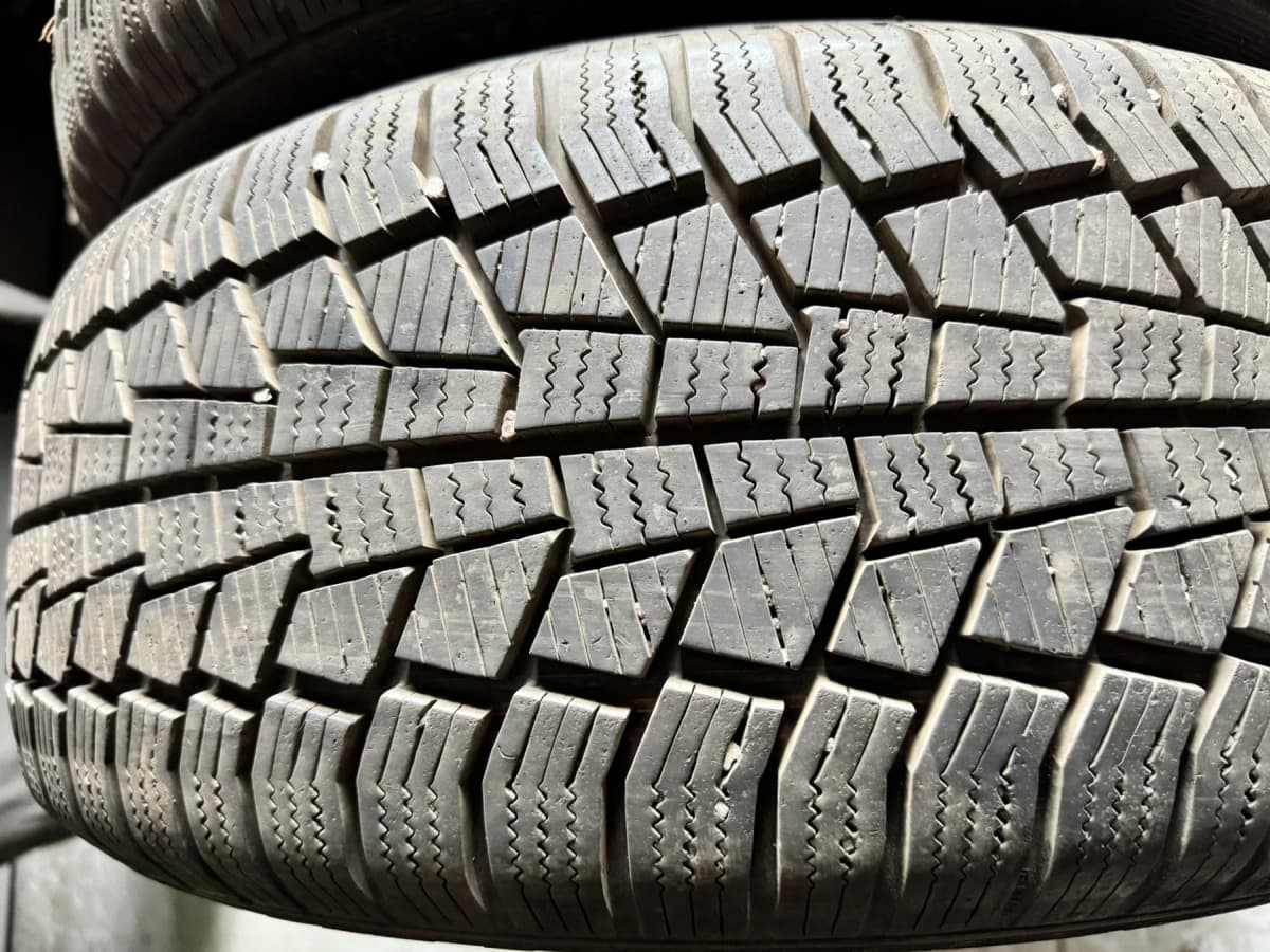 Вживані шини Dislavet Evro Frost 6 215/55 R 16