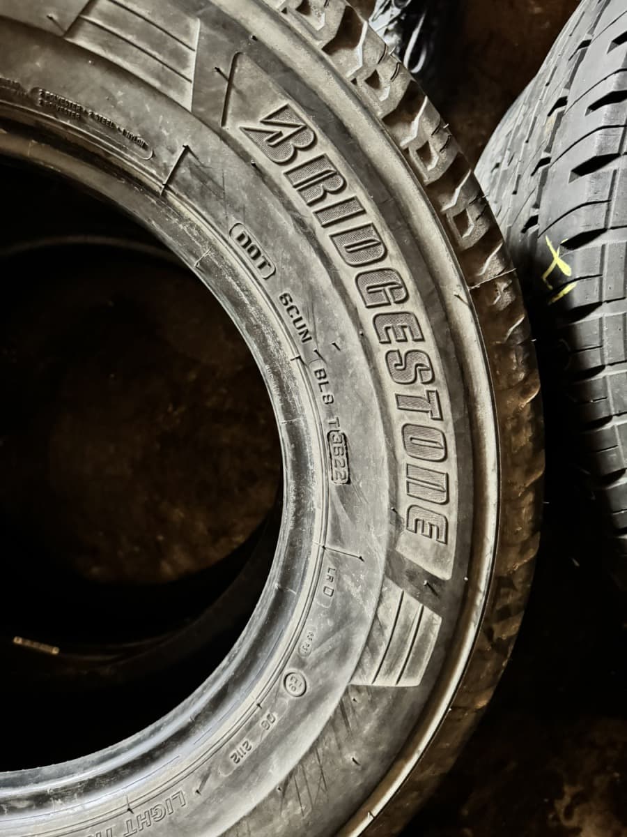 Вживані шини Bridgestone Duravis R630  225/70 R 15C