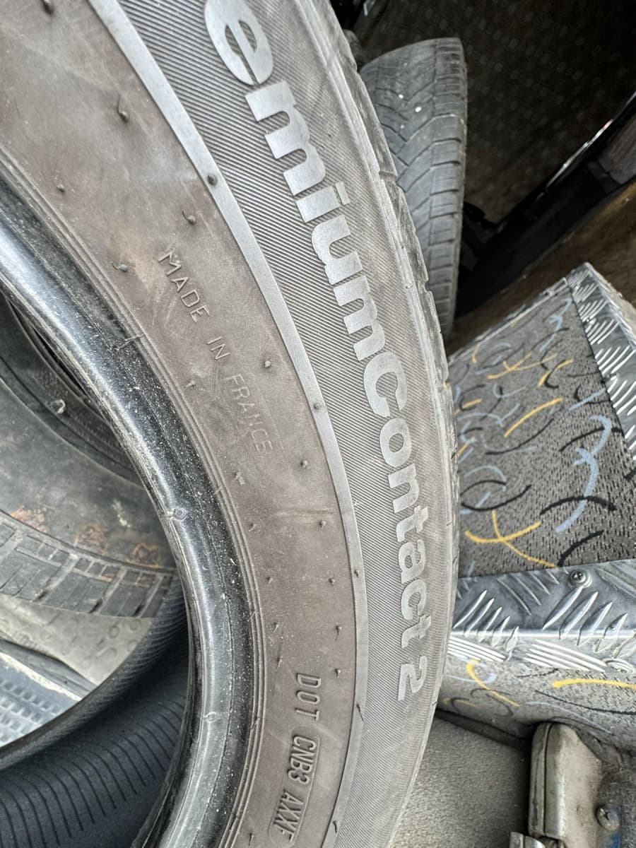 Вживані шини Continental ContiPremiumContact 2   …  215/55 R 16