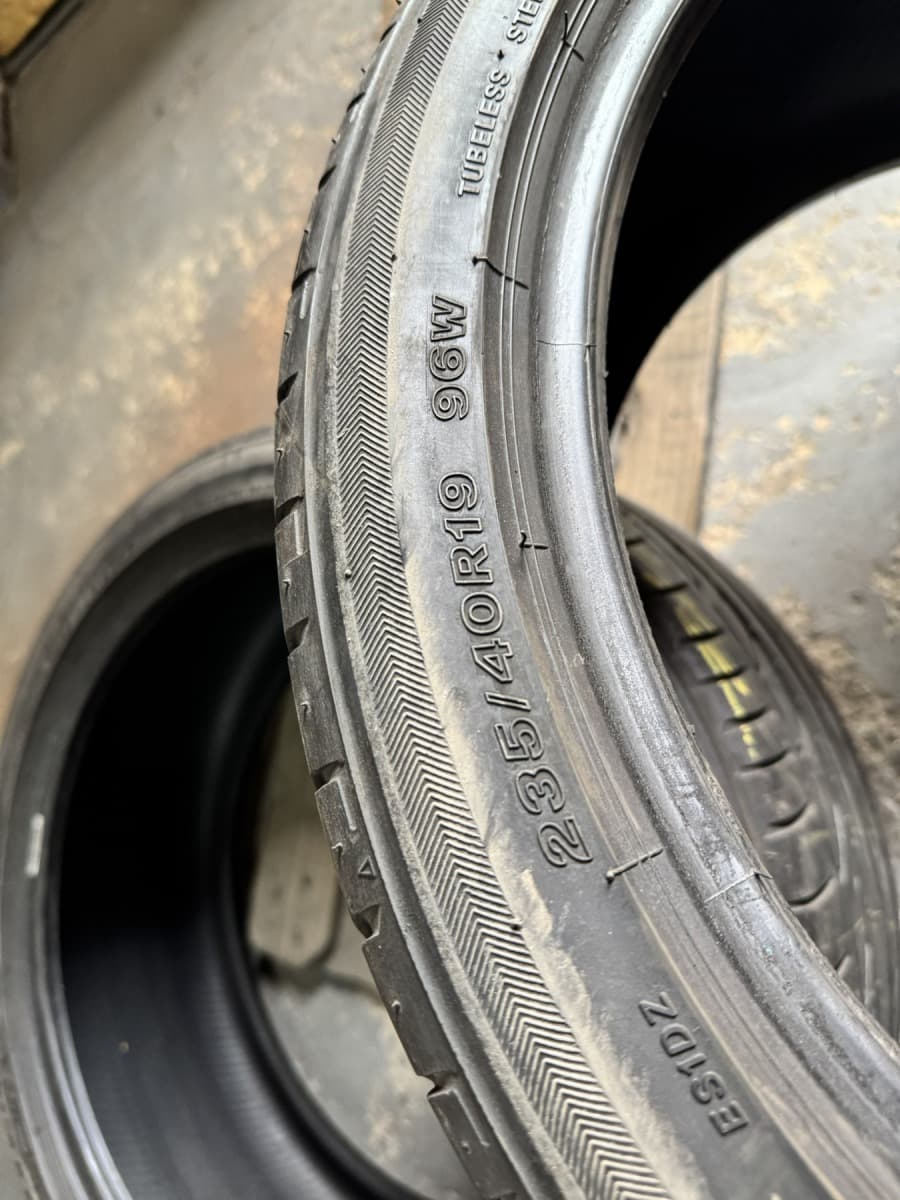 Вживані шини Bridgestone Potenza S001 235/40 R 19