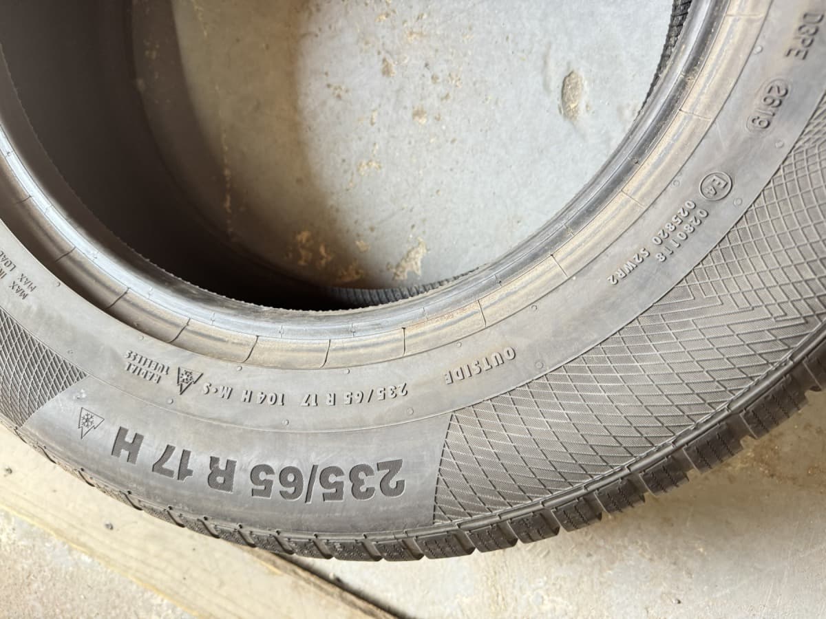 Вживані шини Continental WinterContact TS 850 235/65 R 17
