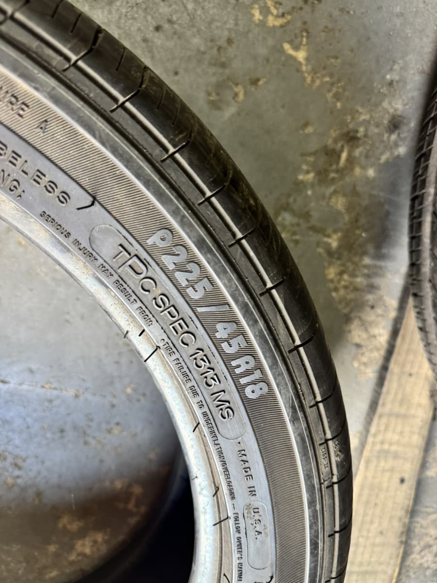 Вживані шини Michelin Pilot HX MXM4 225/45 R 18