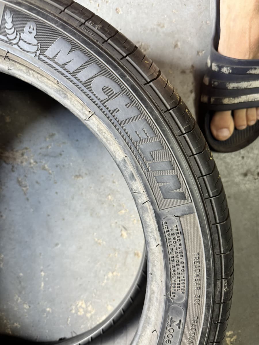 Вживані шини Michelin Pilot HX MXM4 225/45 R 18