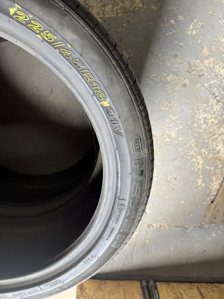 Вживані шини Nexen CP 643a 225/45 R 18