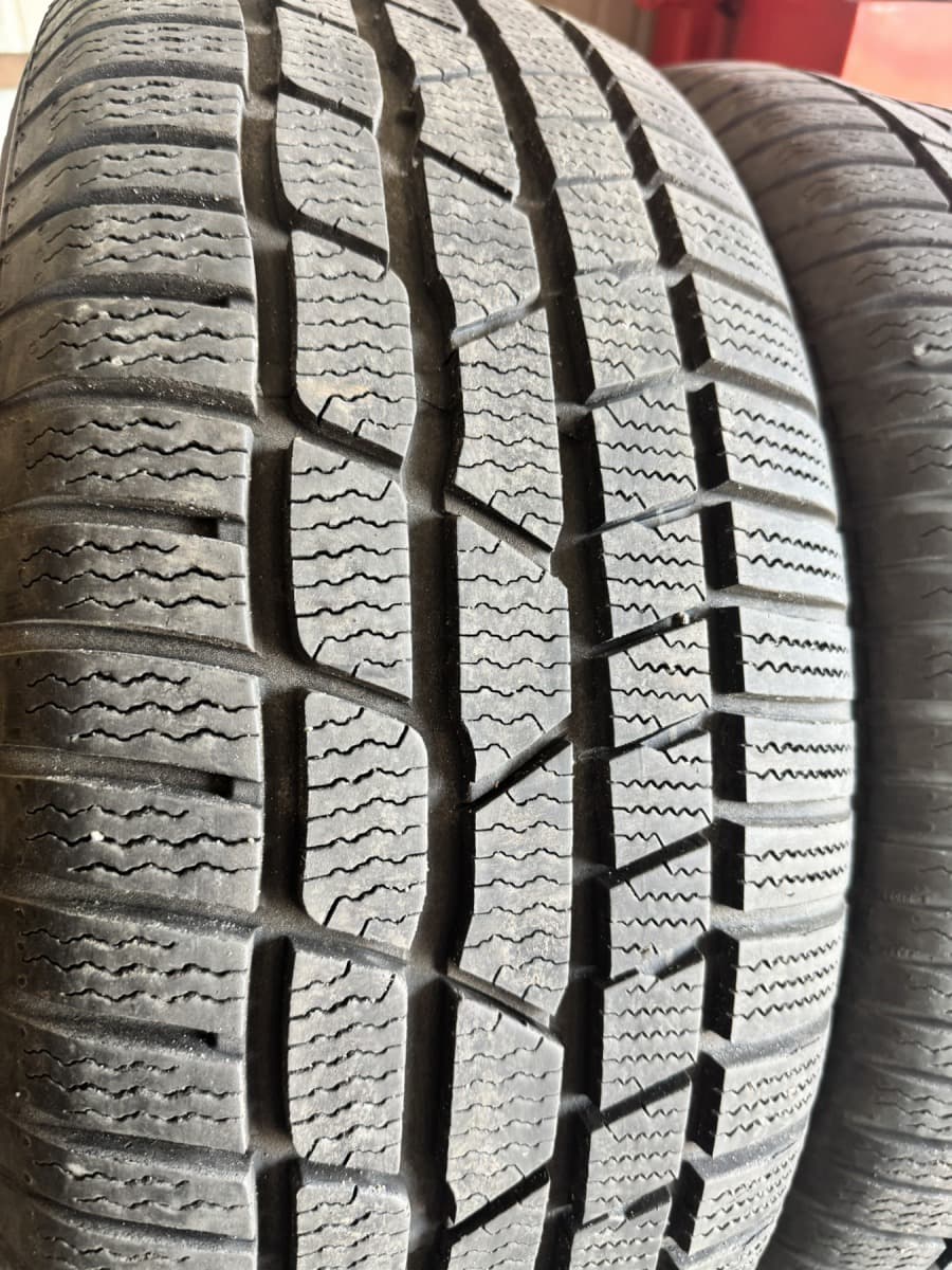 Вживані шини Continental ContiWinterContact TS 830P 225/55 R 17