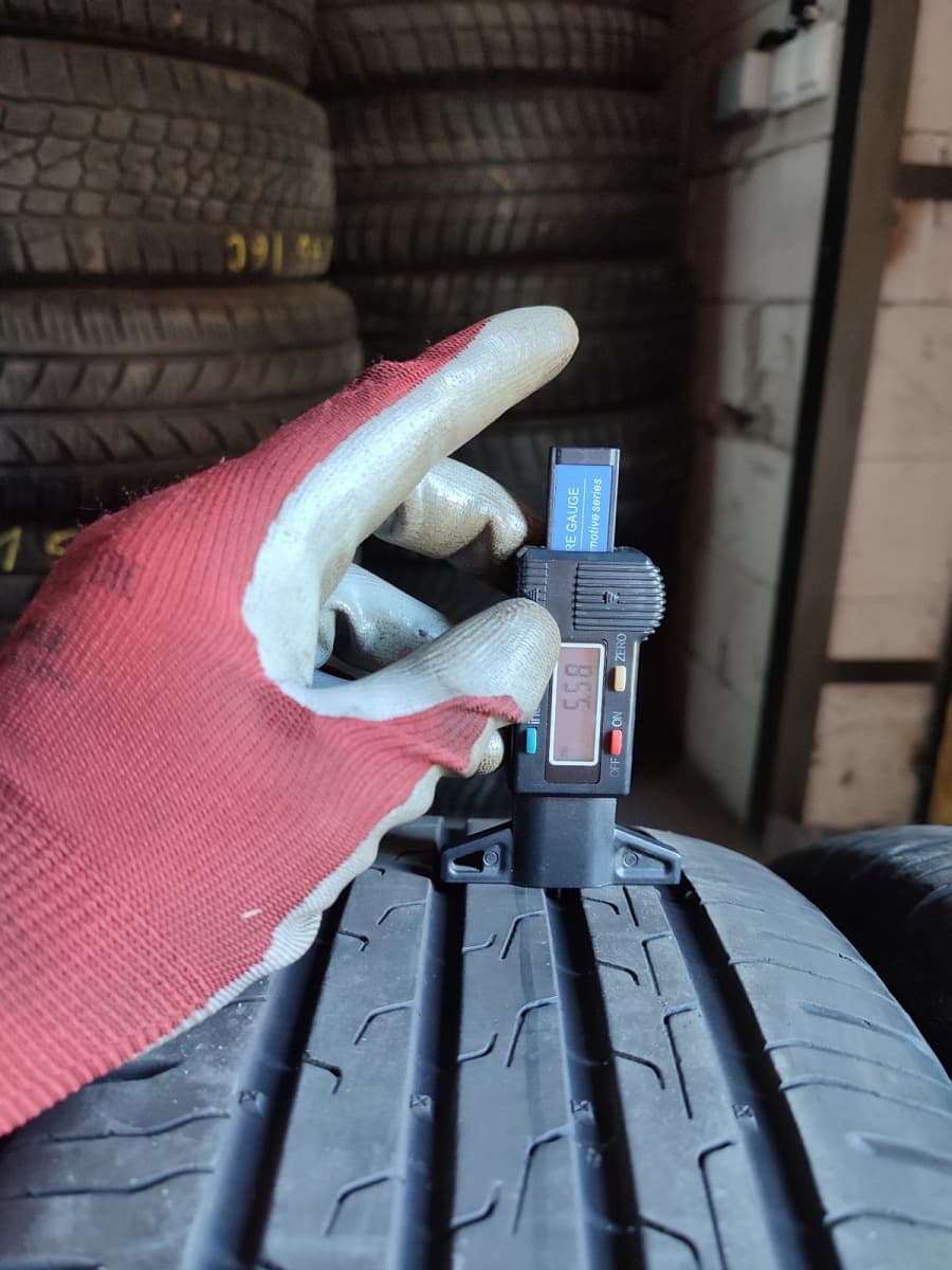 Вживані шини Continental EcoContact 6    . 205/60 R 16