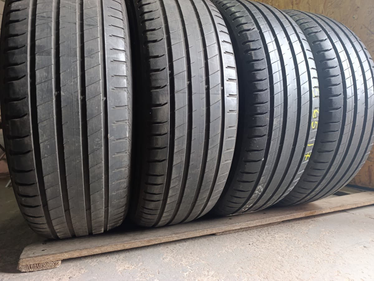 Придбати вживані шини Michelin Latitude Sport 3 … . 235/65 R 17