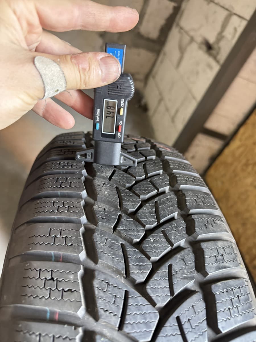 Вживані шини Firestone Winterhawk 3 … 215/60 R 16