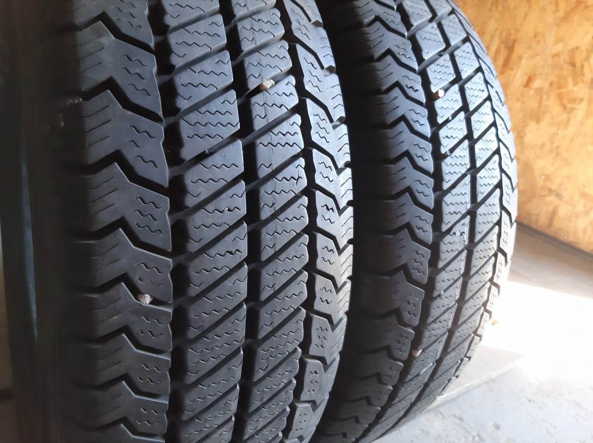 Придбати вживані шини Barum Snovanis 2   . . . . 195/70 R 15C