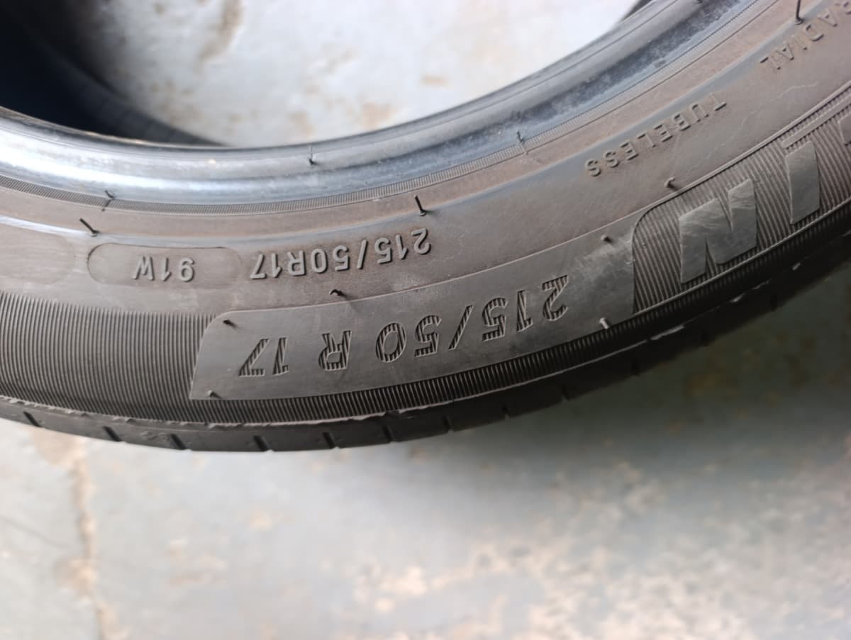 Вживані шини Michelin Primacy 4   .  215/50 R 17