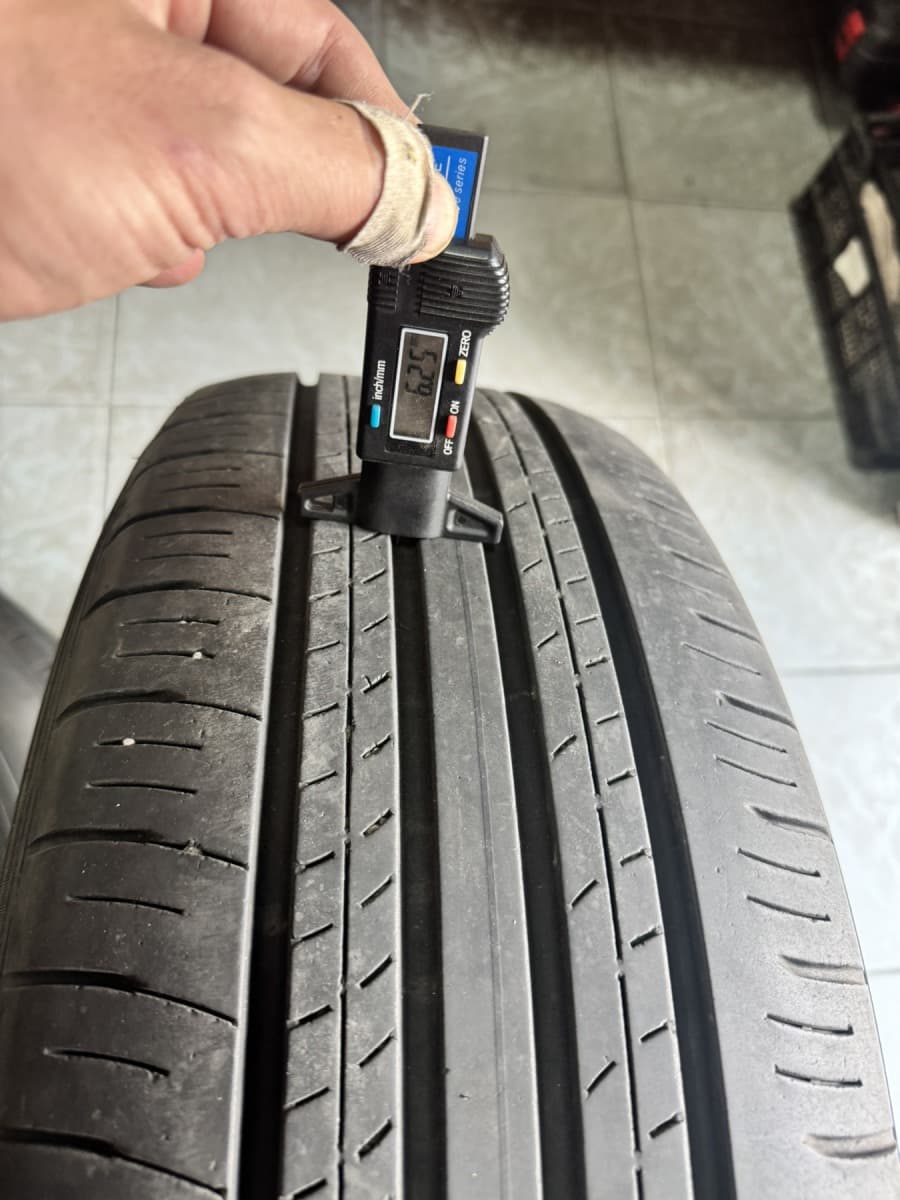 Вживані шини Dunlop Grandtrek PT 30     225/60 R 18