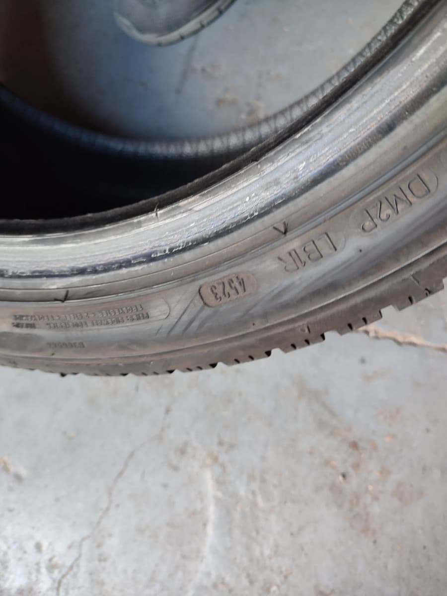 Вживані шини Dunlop Winter Sport 5.    245/40 R 18