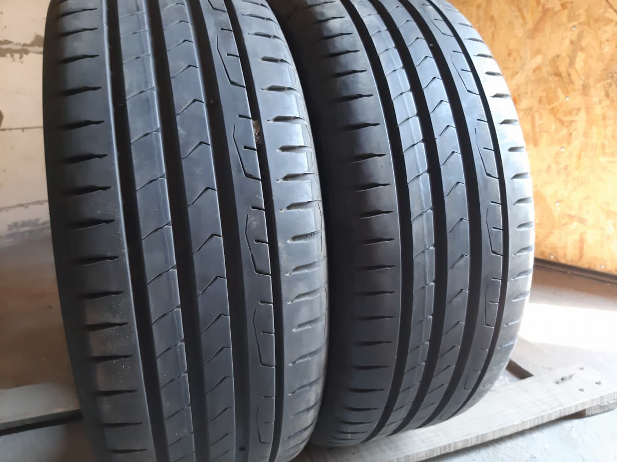 Придбати вживані шини Continental Premium Contact 7  . .  225/50 R 17