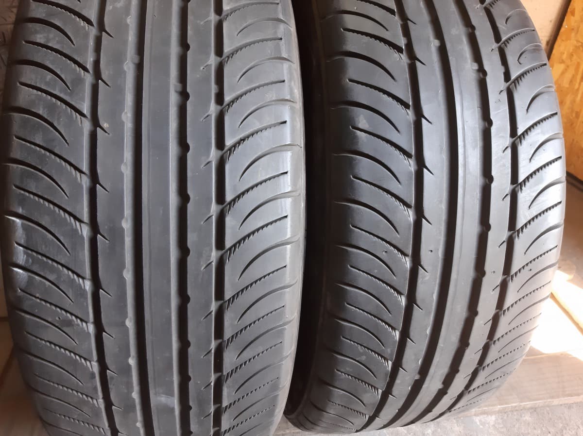 Придбати вживані шини Kumho Ecsta SPT  … 225/55 R 17