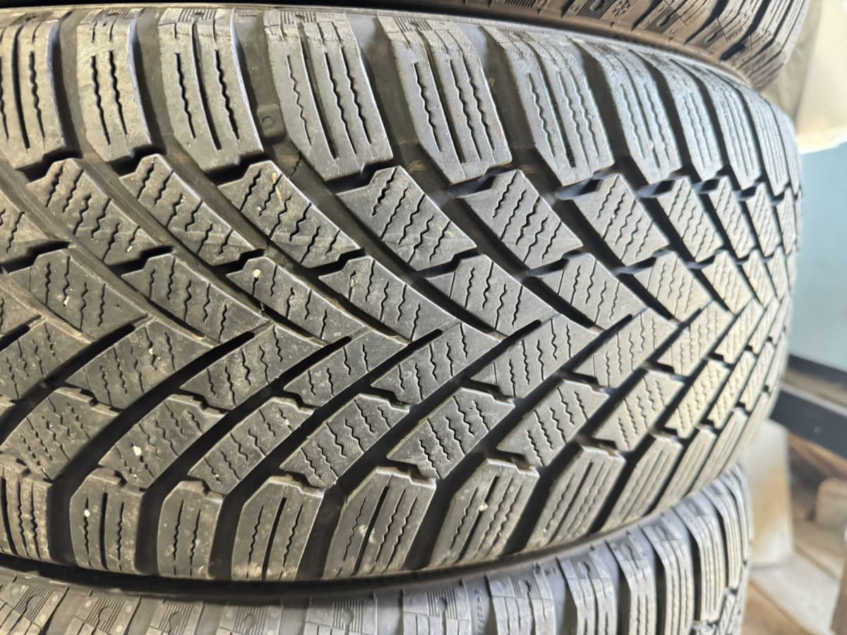 Вживані шини Continental WinterContact TS860 …  205/55 R 16