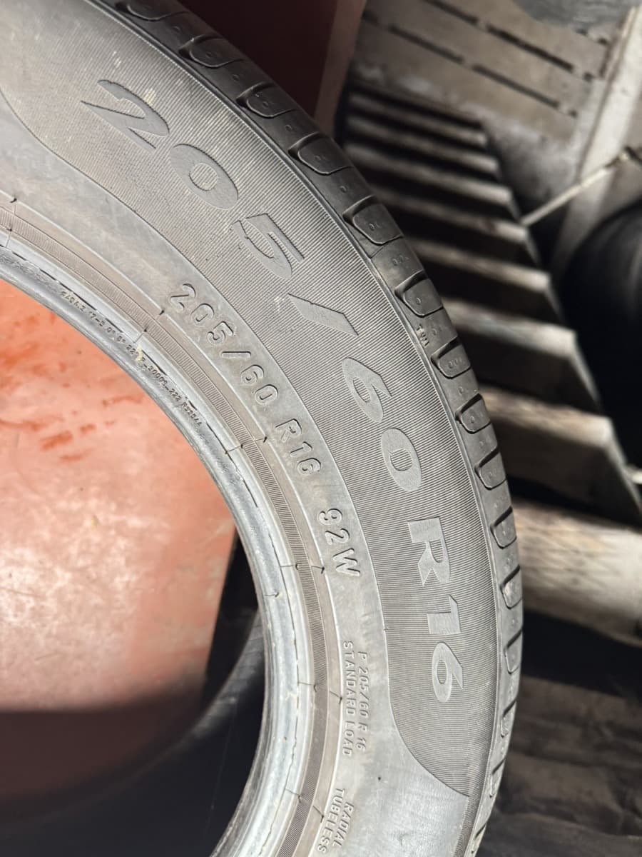 Вживані шини Pirelli Cinturato P7.    … 205/60 R 16