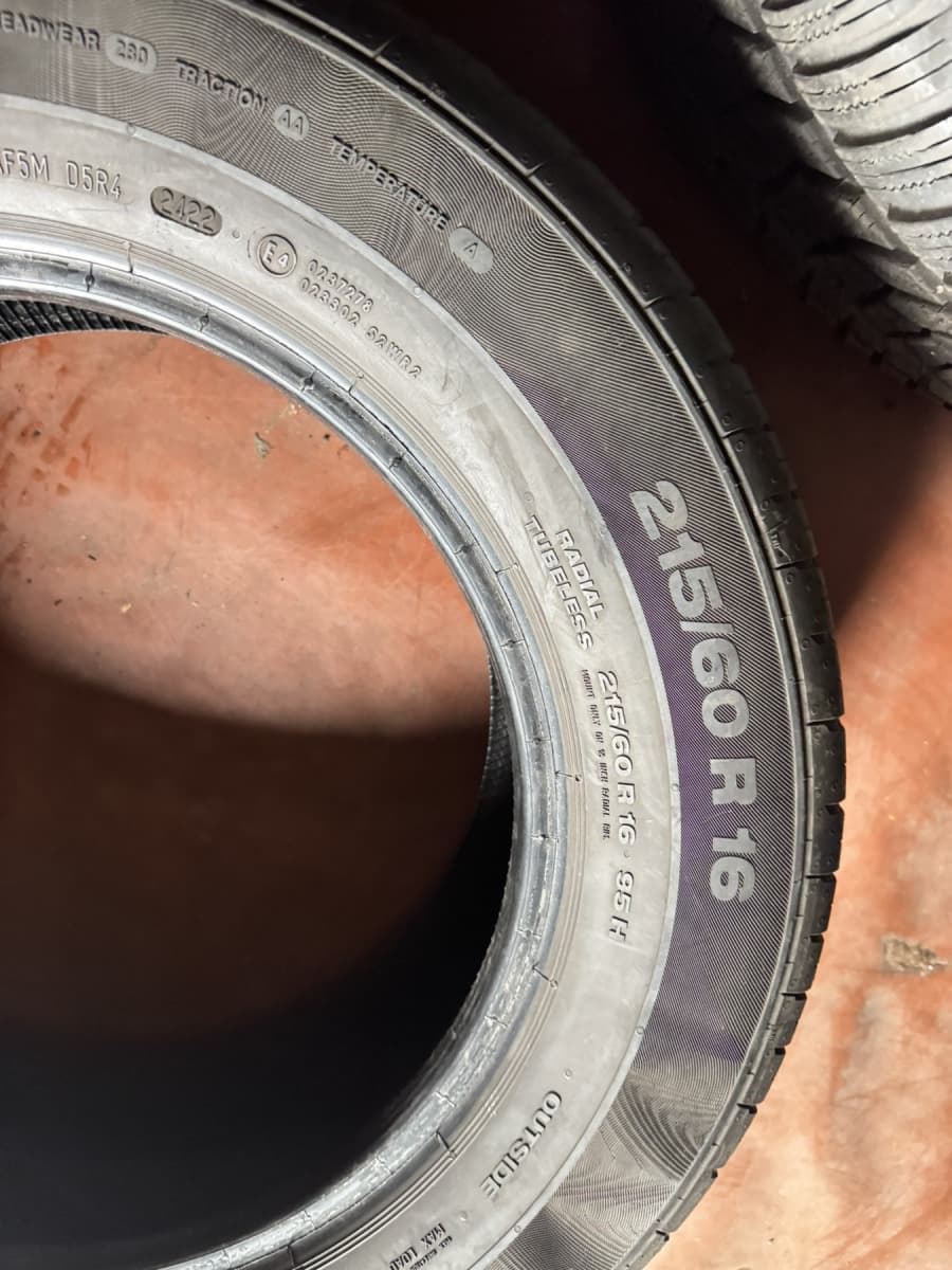 Вживані шини Continental ContiPremiumContact 2     215/60 R 16