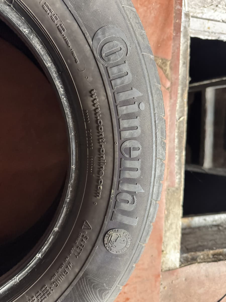 Вживані шини Continental ContiPremiumContact 2     215/60 R 16