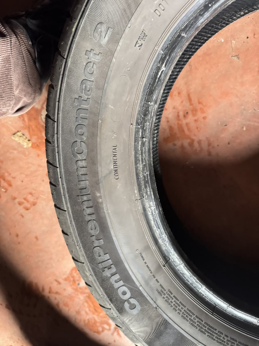 Вживані шини Continental ContiPremiumContact 2     215/60 R 16