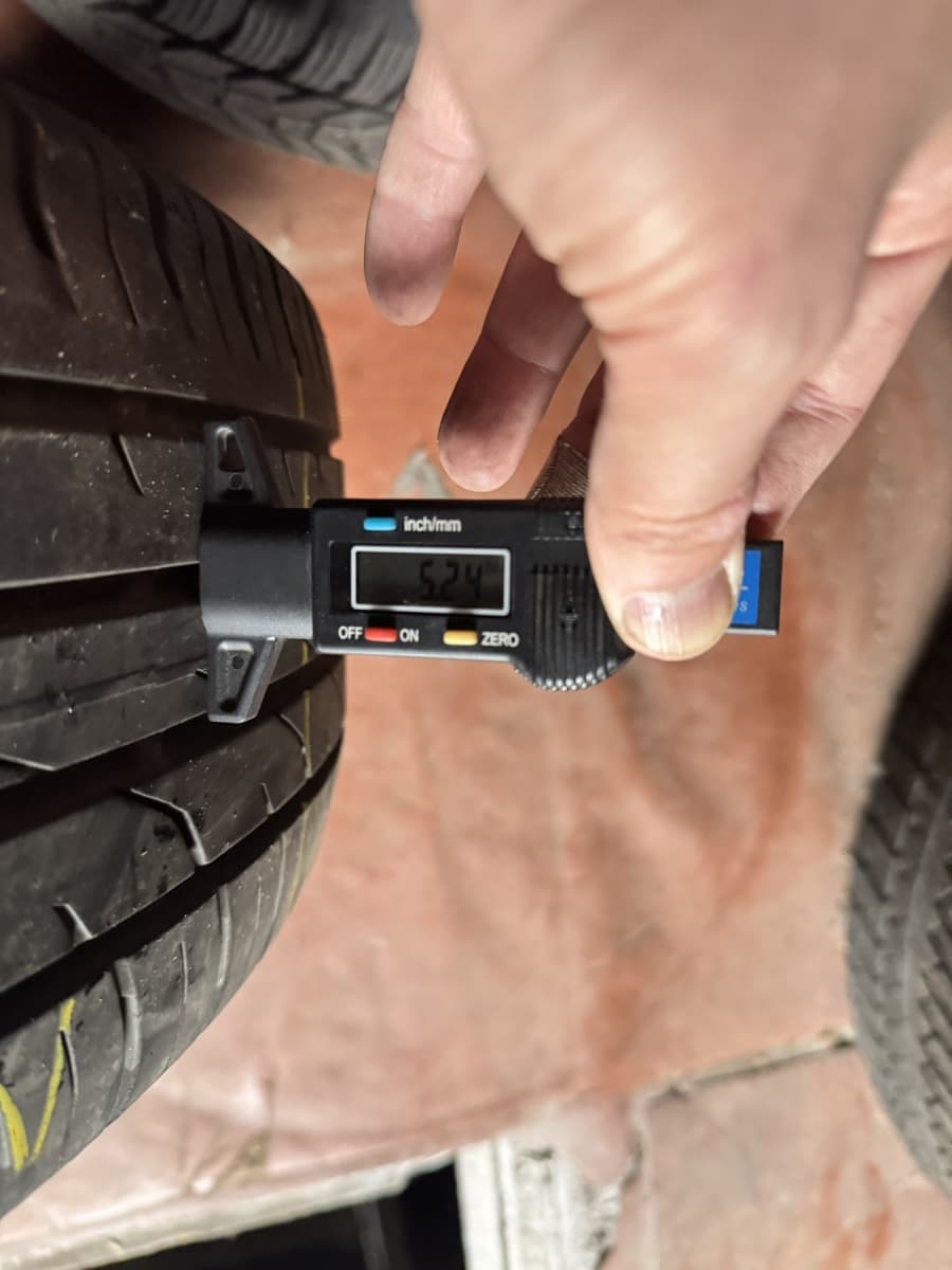 Вживані шини Continental ContiPremiumContact 2     215/60 R 16