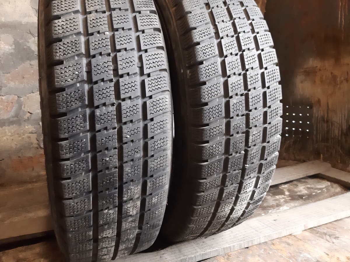 Придбати вживані шини Kingstar Winter Radial W410  . 195/70 R 15C