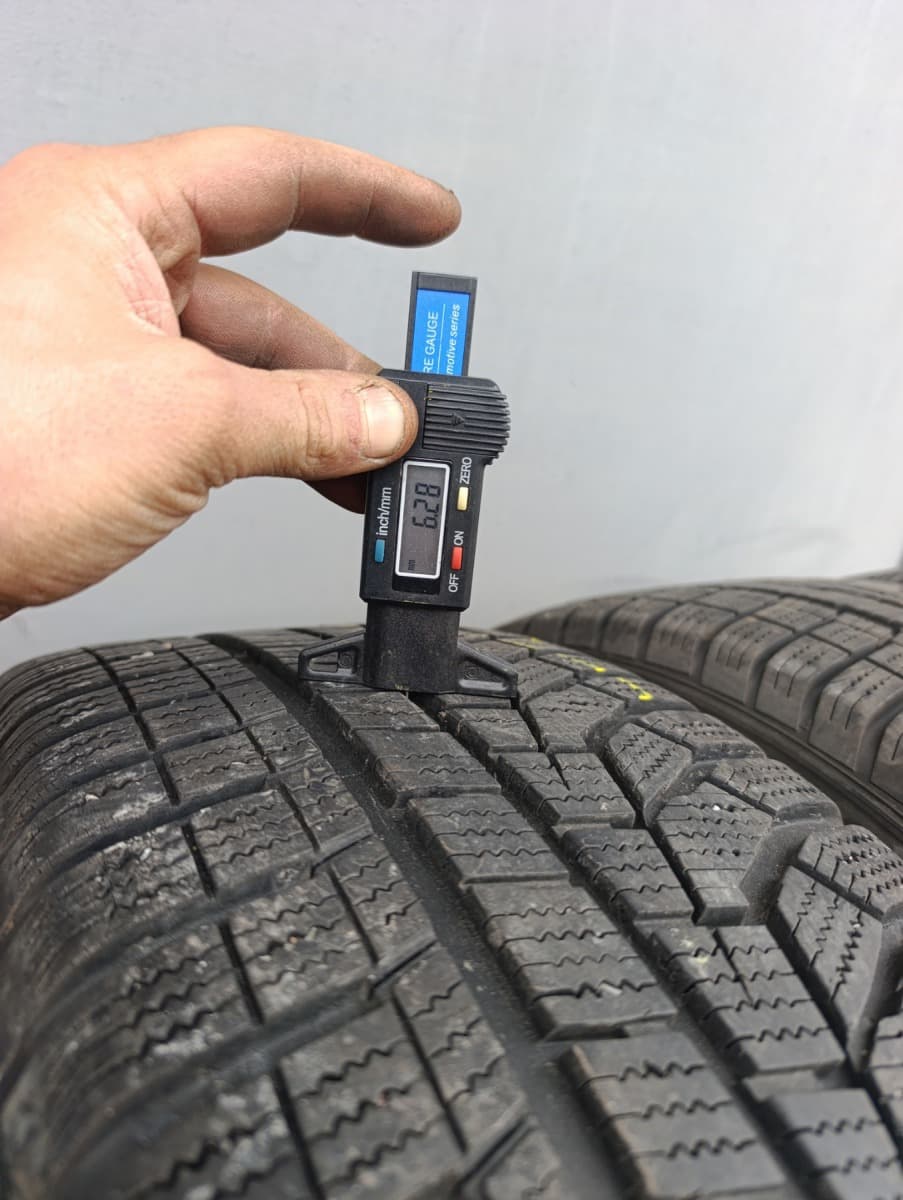 Вживані шини Hankook Winter I Cept EVO2 SUV   . 225/55 R 18