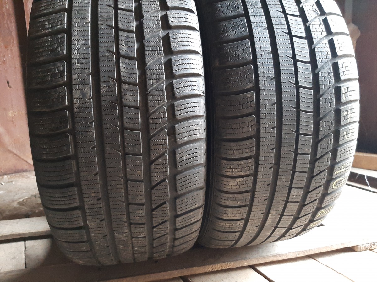 Придбати вживані шини Hankook Ice Bear W 300A  . … 275/40 R 20