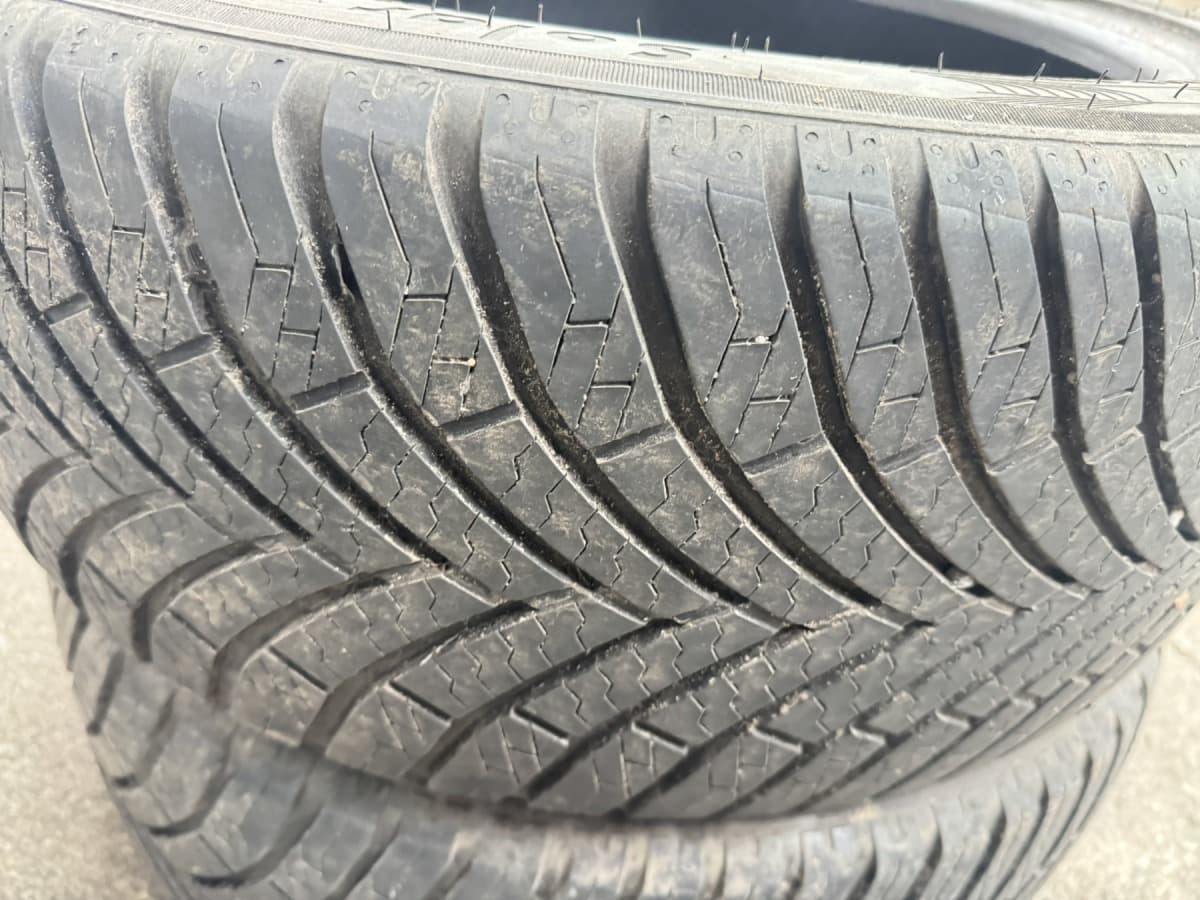 Вживані шини Star Perfomance Solar 4S 235/45 R 18