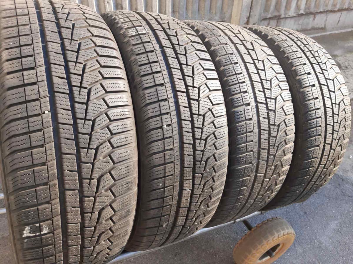 Вживані шини з Європи Hankook Winter I`cept EVO 2 205/55 R 17