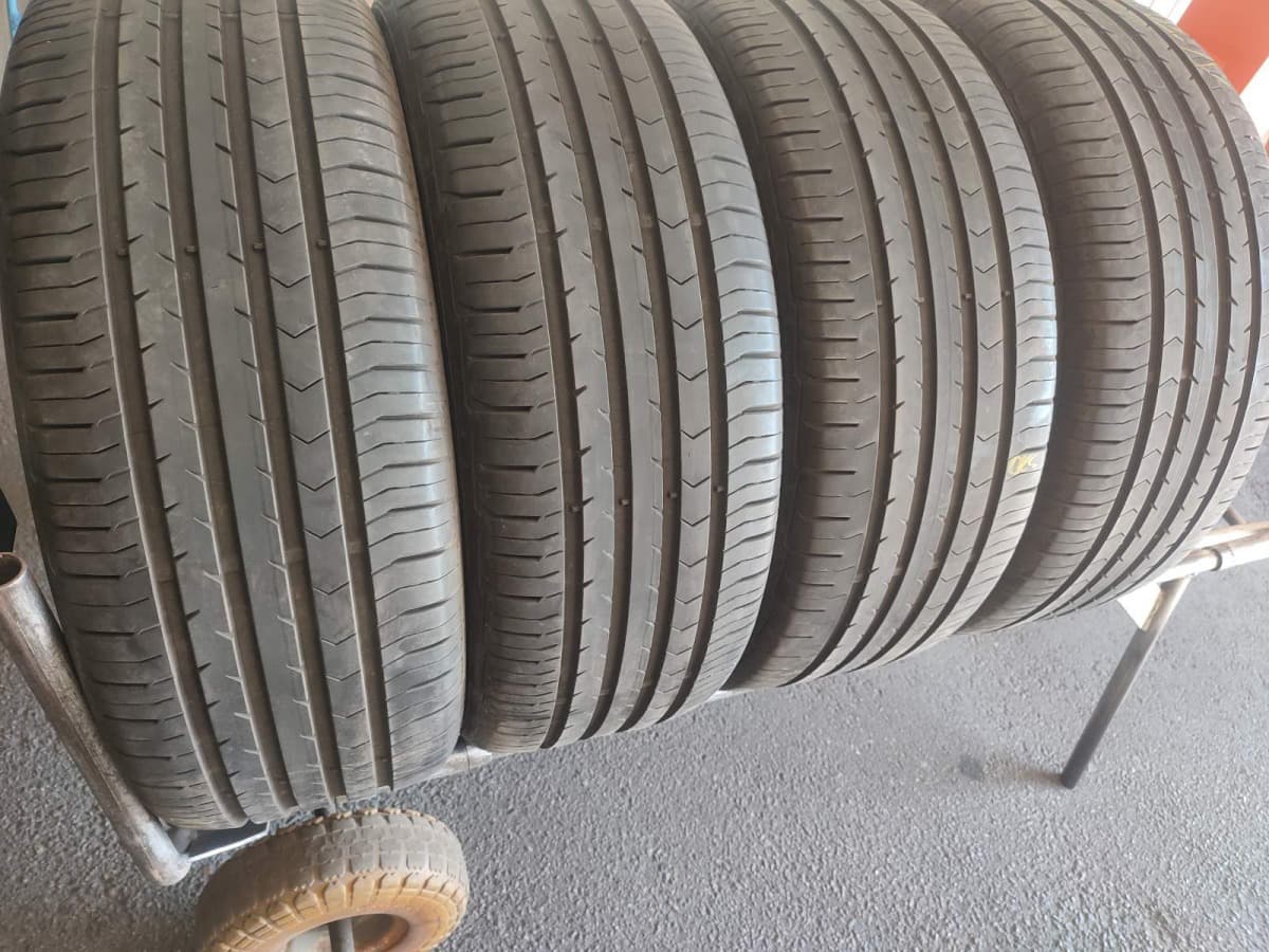 Вживані шини з Європи Continental Conti Premium Contact 5  . . 215/55 R 17