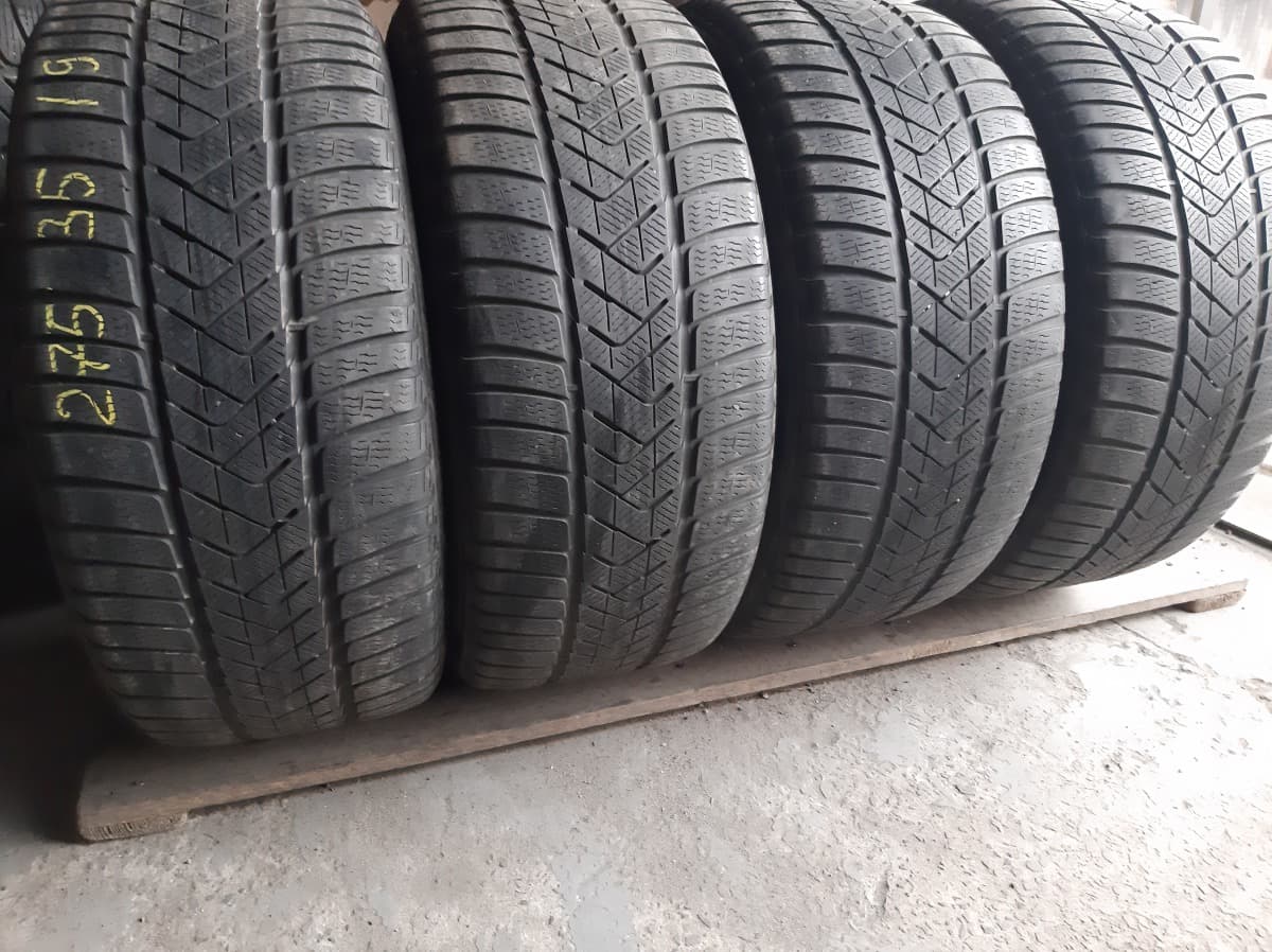 Вживані шини з Європи Pirelli Sottozero 3    275/35 R 19