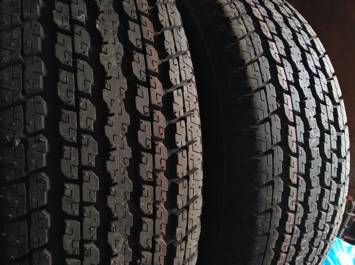 Вживані шини з Європи Bridgestone Dueller H/T 840 255/70 R 18