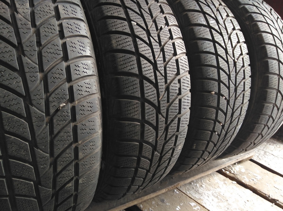 Вживані шини з Європи Hankook Winter I cept RS 2 215/65 R 15