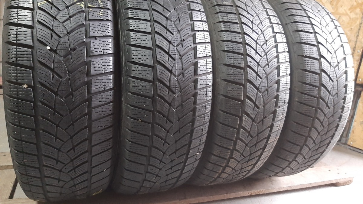 Вживані шини з Європи GoodYear Ultra Grip Perfomance 215/60 R 17