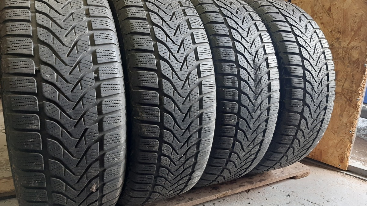 Вживані шини з Європи Lassa Competus Winter 2 225/60 R 17