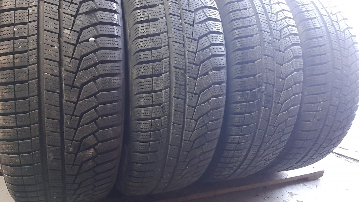 Вживані шини з Європи Hankook WinterIceptEVO2 225/55 R 18